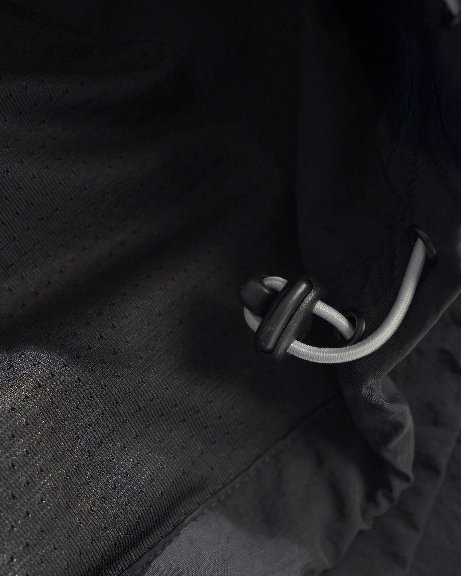 Avenue Jacket, Black / Charcoal