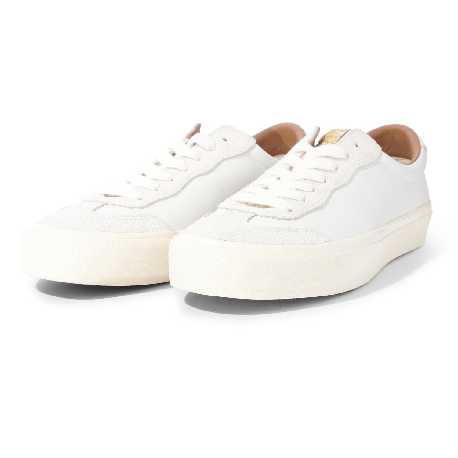 VM004 Milic Leather, White