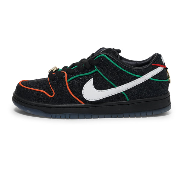 Nike SB SB Dunk Low Pro x Bronx Girls Skate, Black / Challenge Red