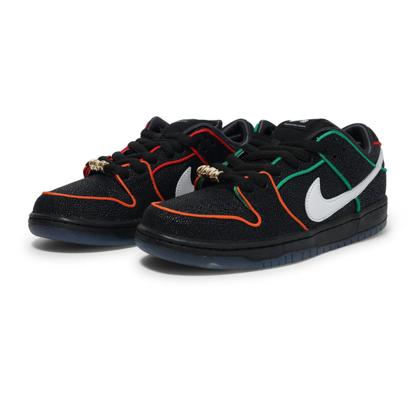 Nike SB SB Dunk Low Pro x Bronx Girls Skate, Black / Challenge Red