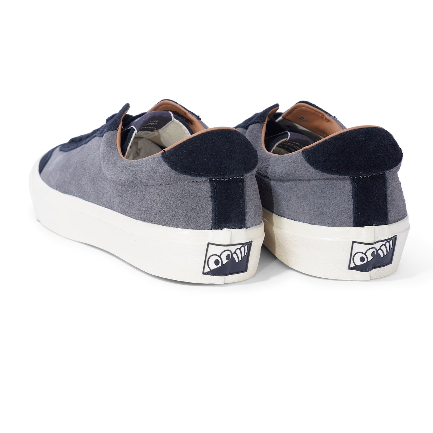 VM004 Milic Suede Lo, Black / Graphite / White