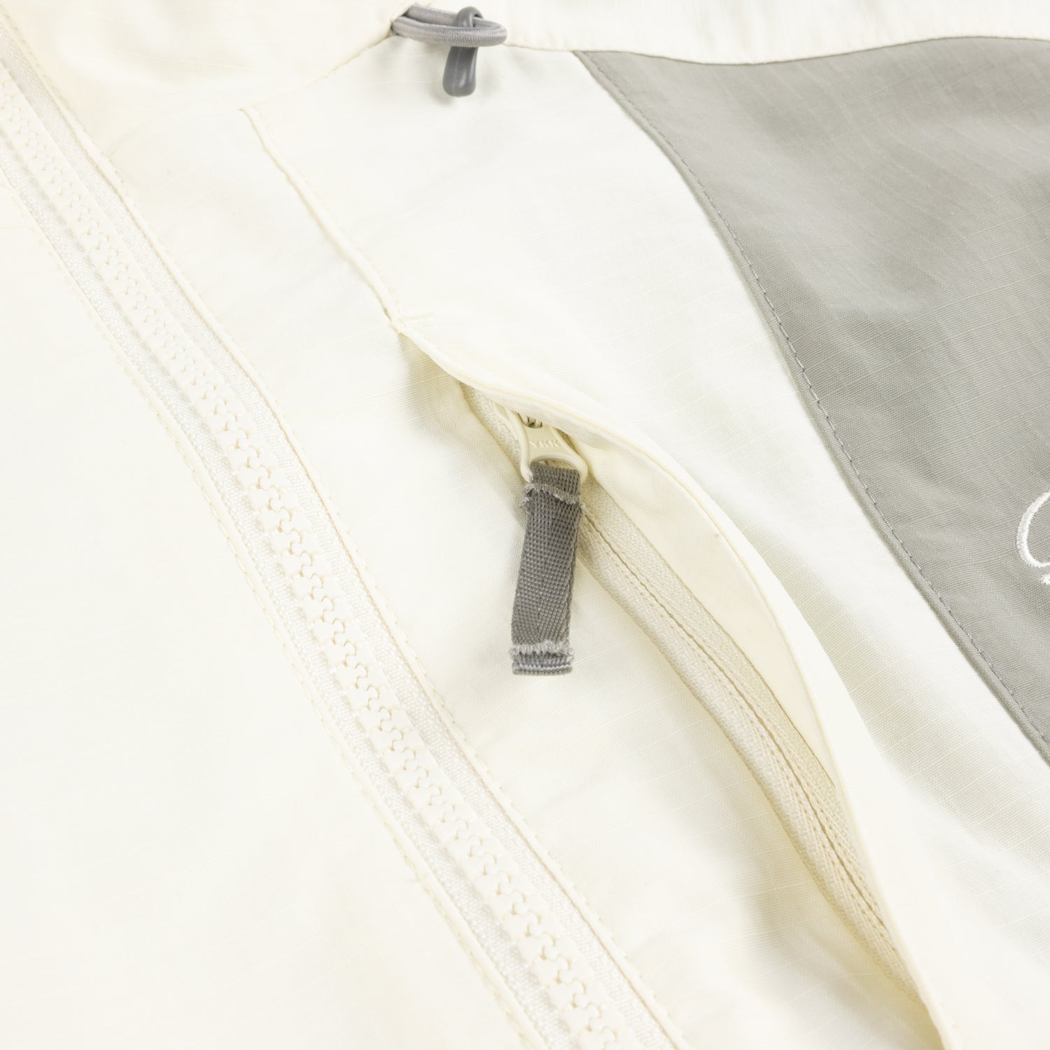 Tech Windbreaker, Off White