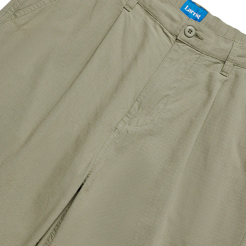 Onder Pant, Sage