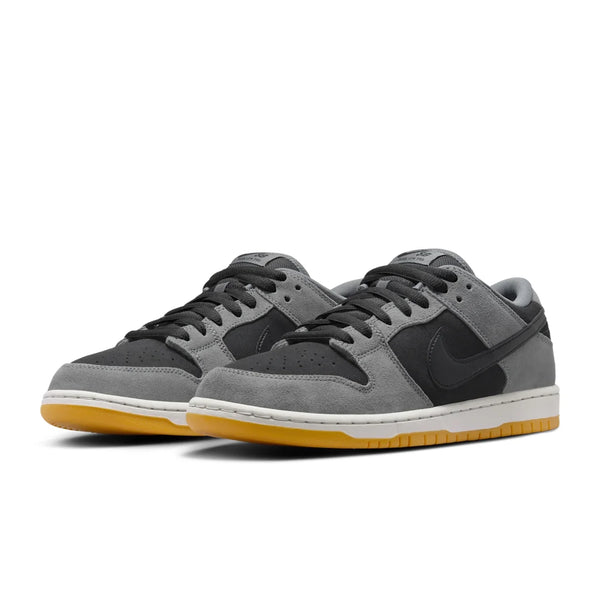 Nike SB Dunk Low Pro, Dark Smoke Grey / Black