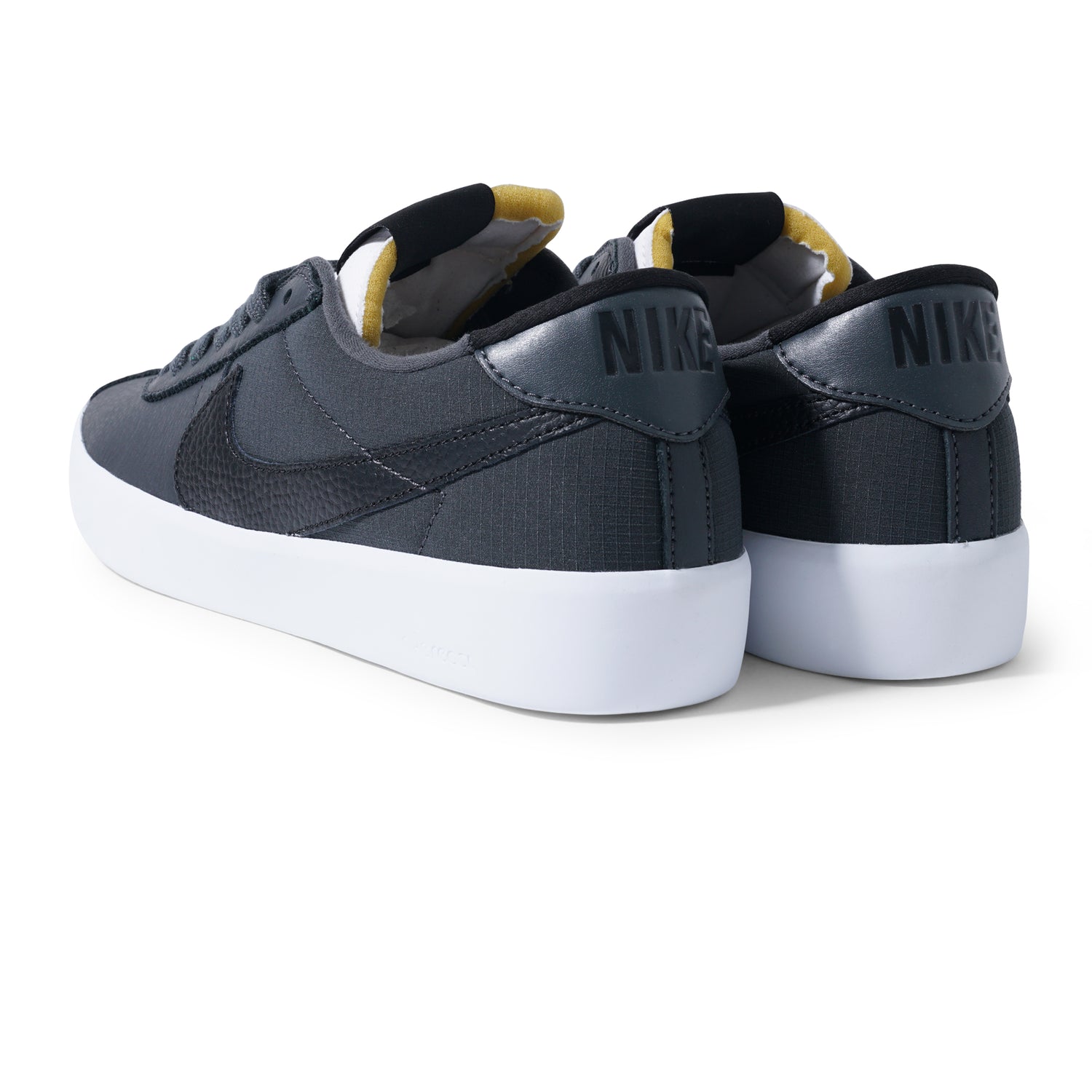 Bruin React, Anthracite / Black / White