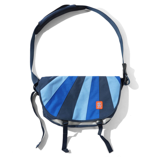 Crumpler Barney, Blue Fan