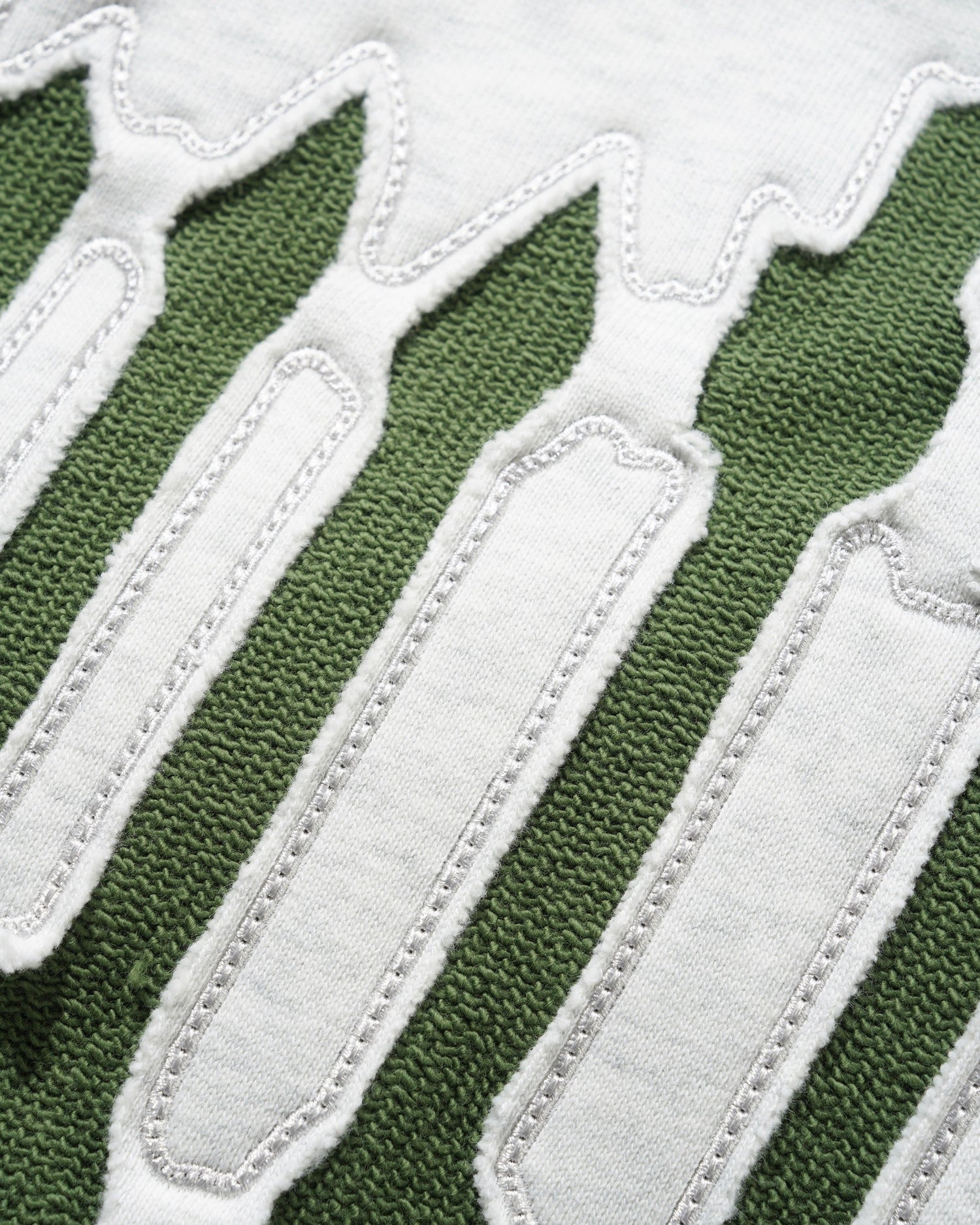 Cut Out Applique Crewneck, Ash