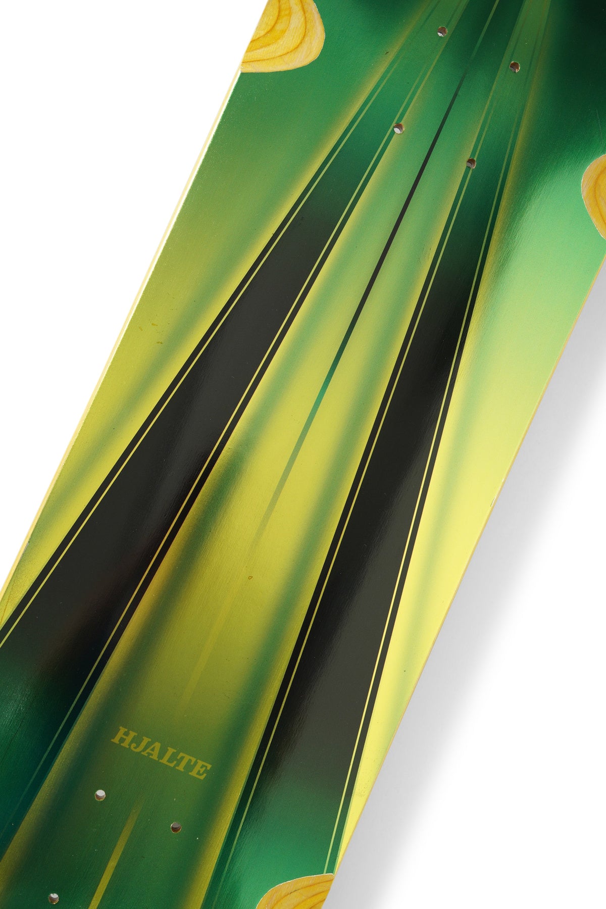 Hjalte Pro Chev Deck