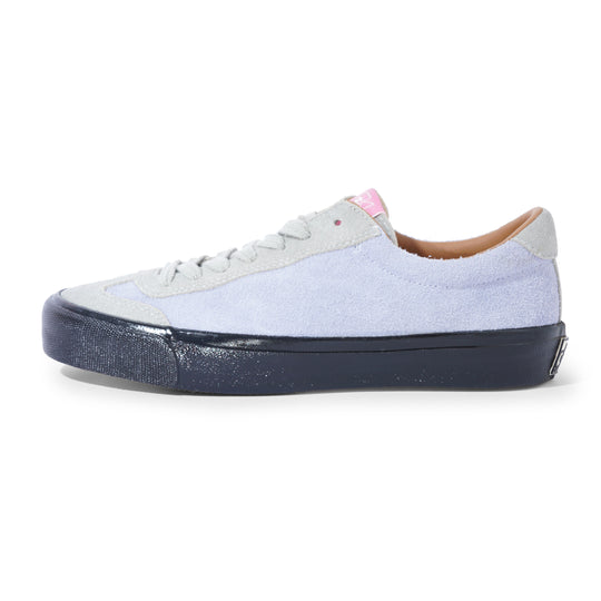 VM004 Milic Leather, Ghost Grey / Black