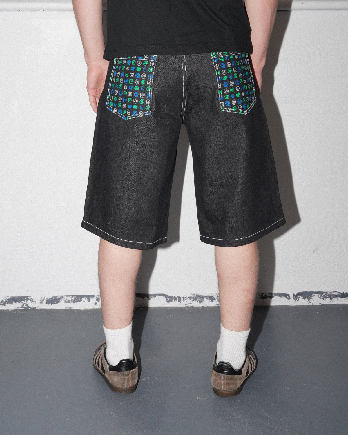 Back Pocket Print Denim Shorts, Black