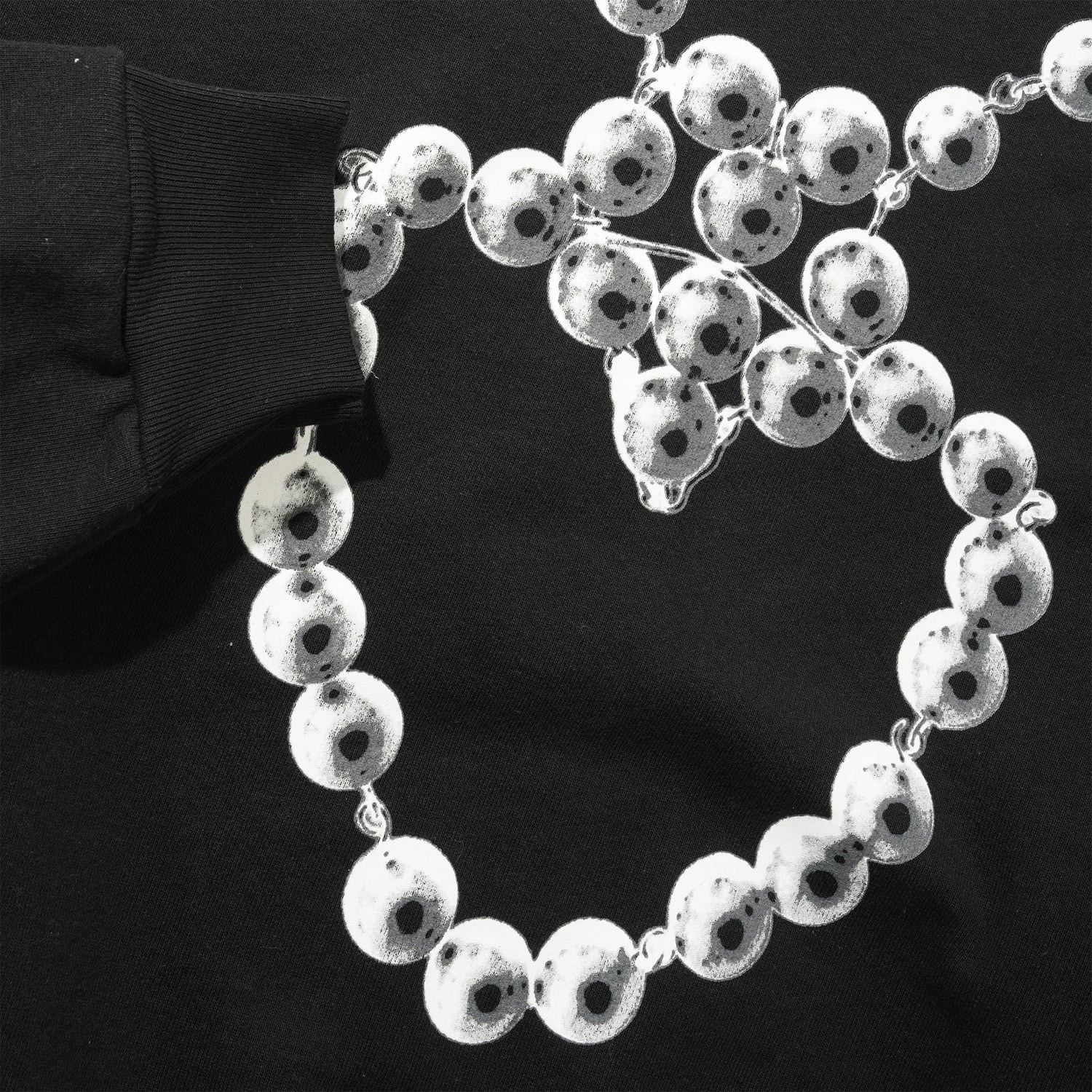 b.Eautiful x LEO GON'DO Heart Chain Crewneck Sweatshirt, Black
