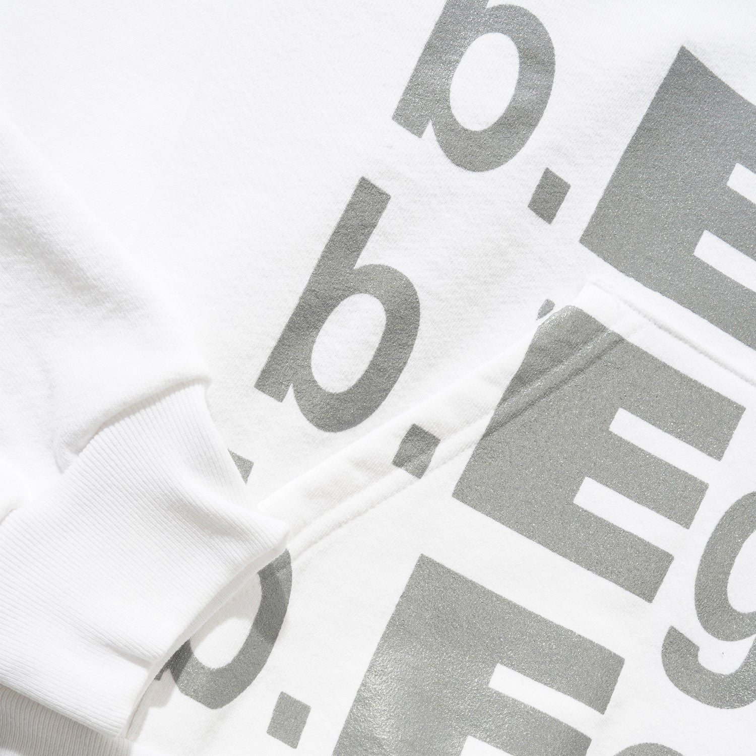 Motivate Pullover Hood, White