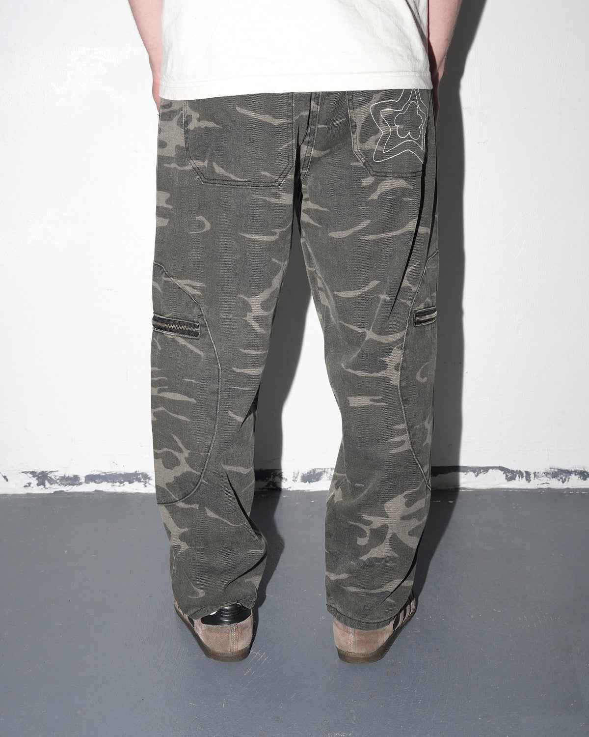 Circle Cargo Star Jeans, Black