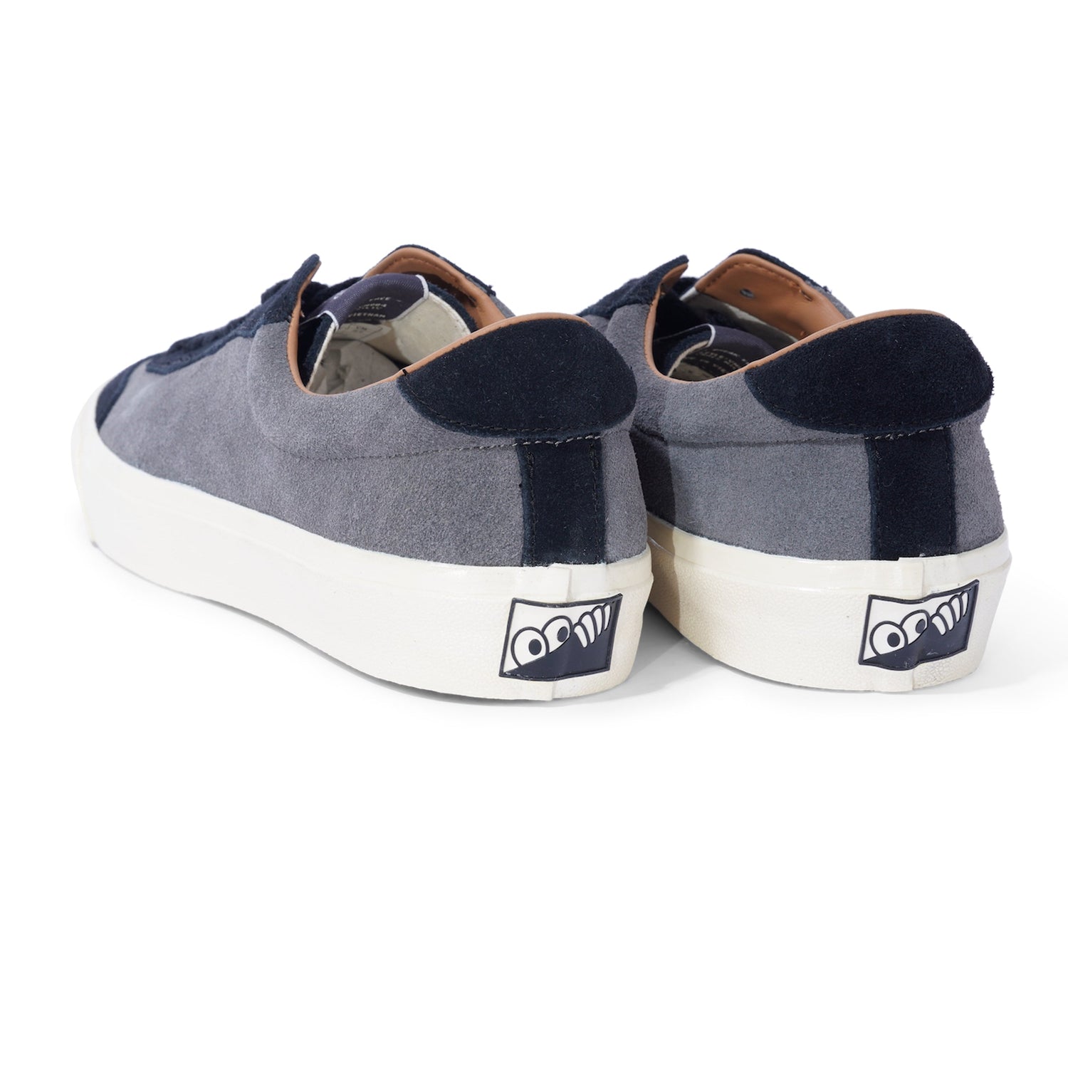 VM004 Milic Suede Lo, Black / Graphite / White