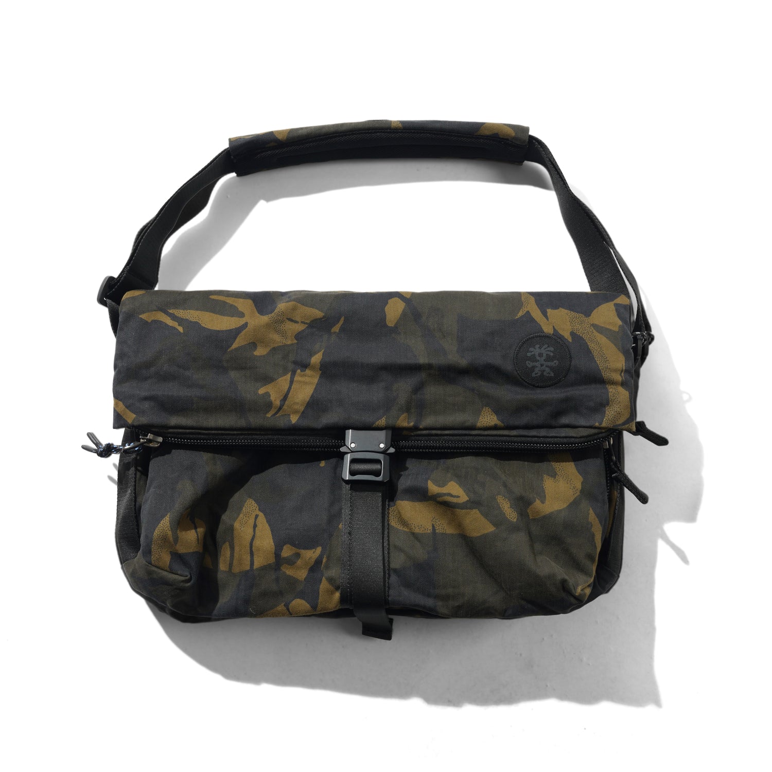 Chi Chi Month On Month, Kengo Camo