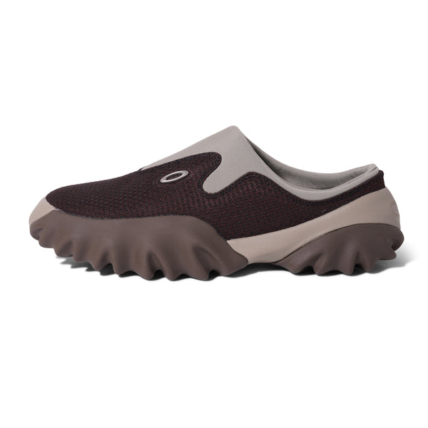 Oakley Factory Team Jacquard Chop Saw Mule, Maroon / Espresso