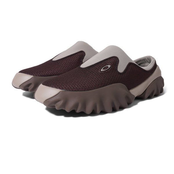 Oakley Factory Team Jacquard Chop Saw Mule, Maroon / Espresso