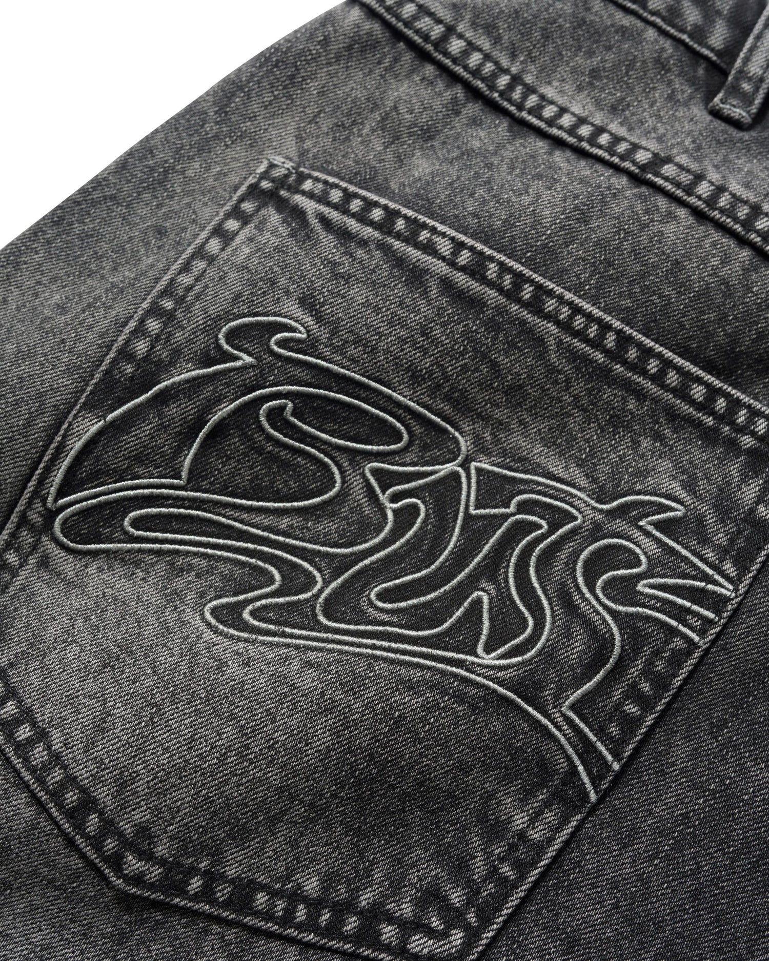 Drummer Baggy Denim Shorts, Streaky Black