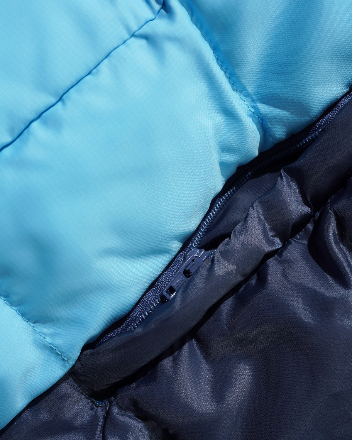 Endure Puffer Jacket, Navy