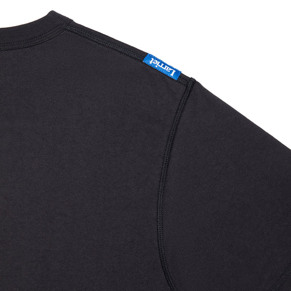 Larriet Blind Tee, Black