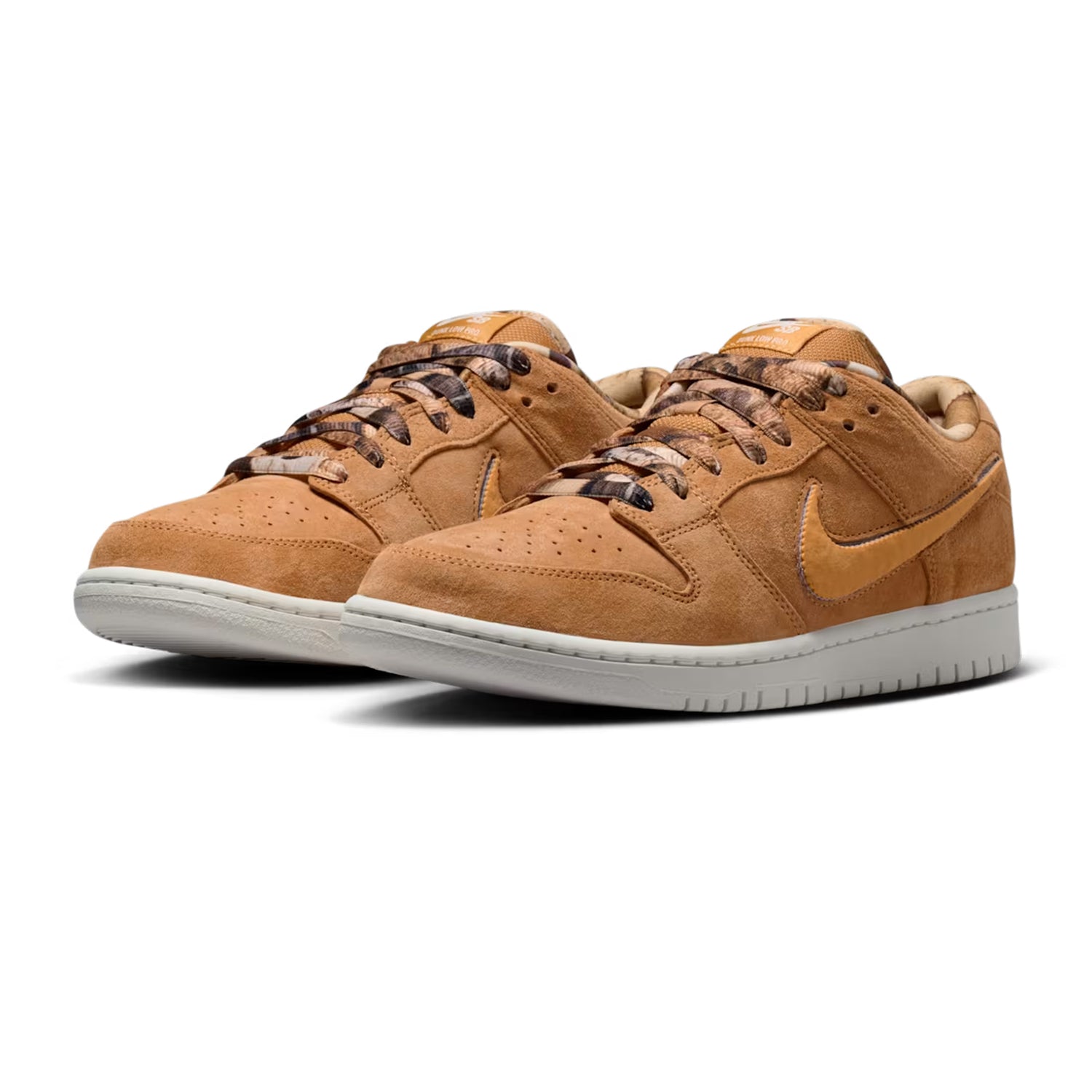 Note Manchester x Nike Dunk SB Low, Flax / Summit WhiteWhite