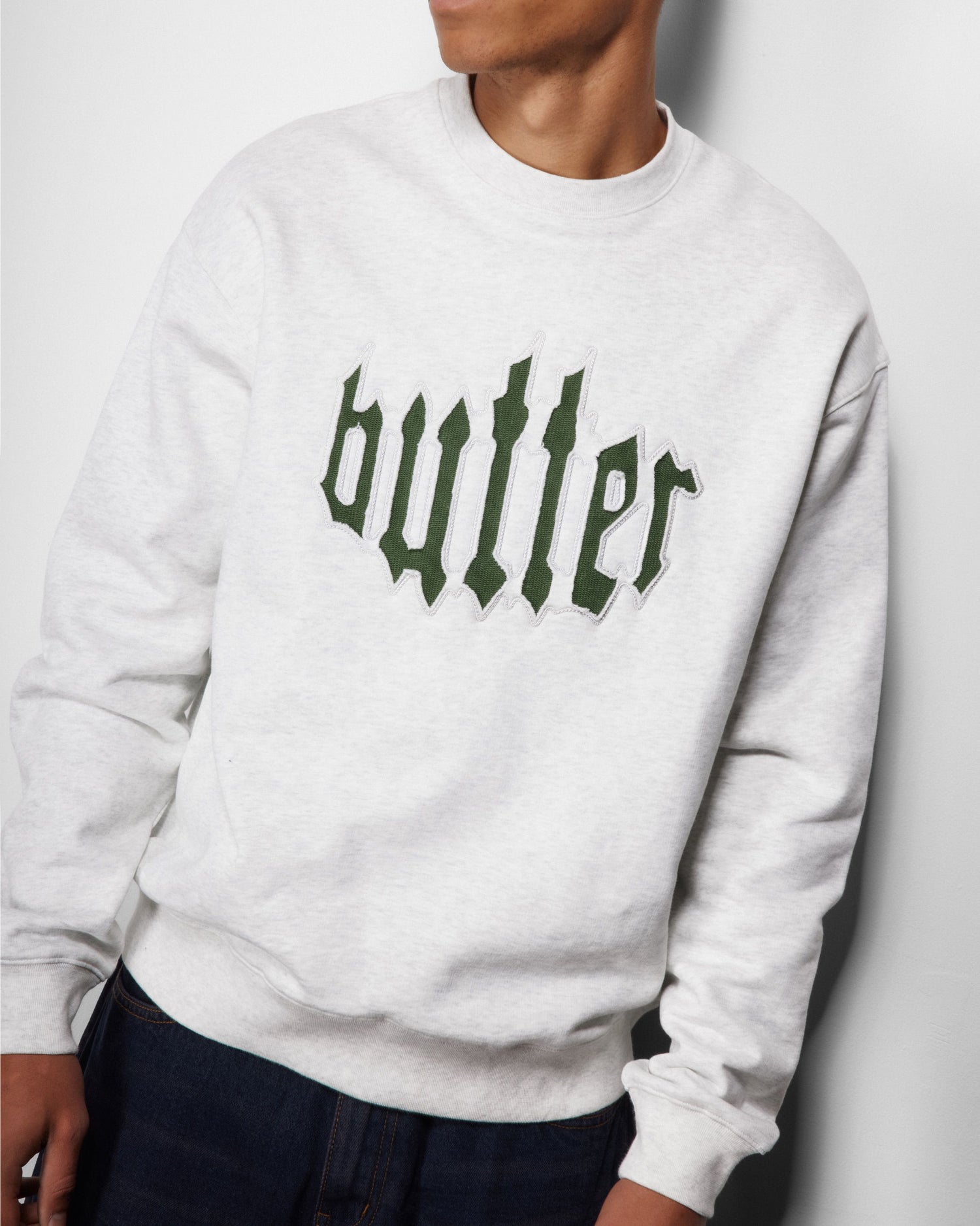 Cut Out Applique Crewneck, Ash