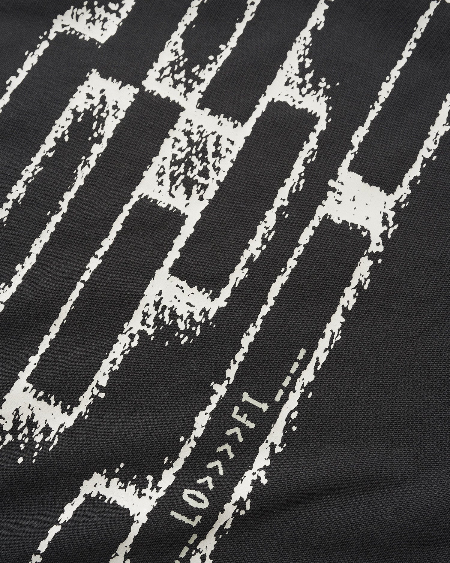Signal Tee, Distress Black