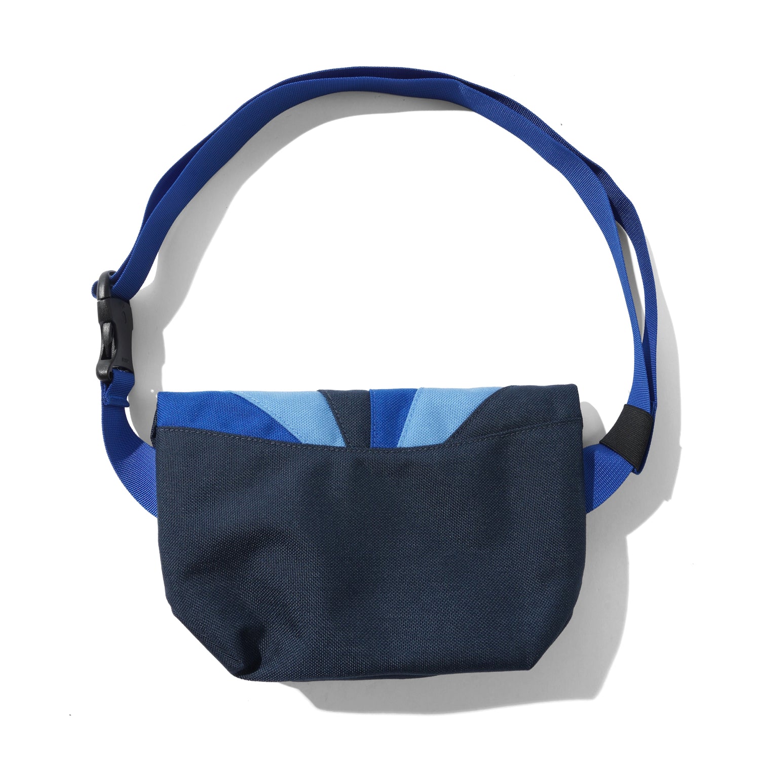 Teenie Weenie, Blue Fan