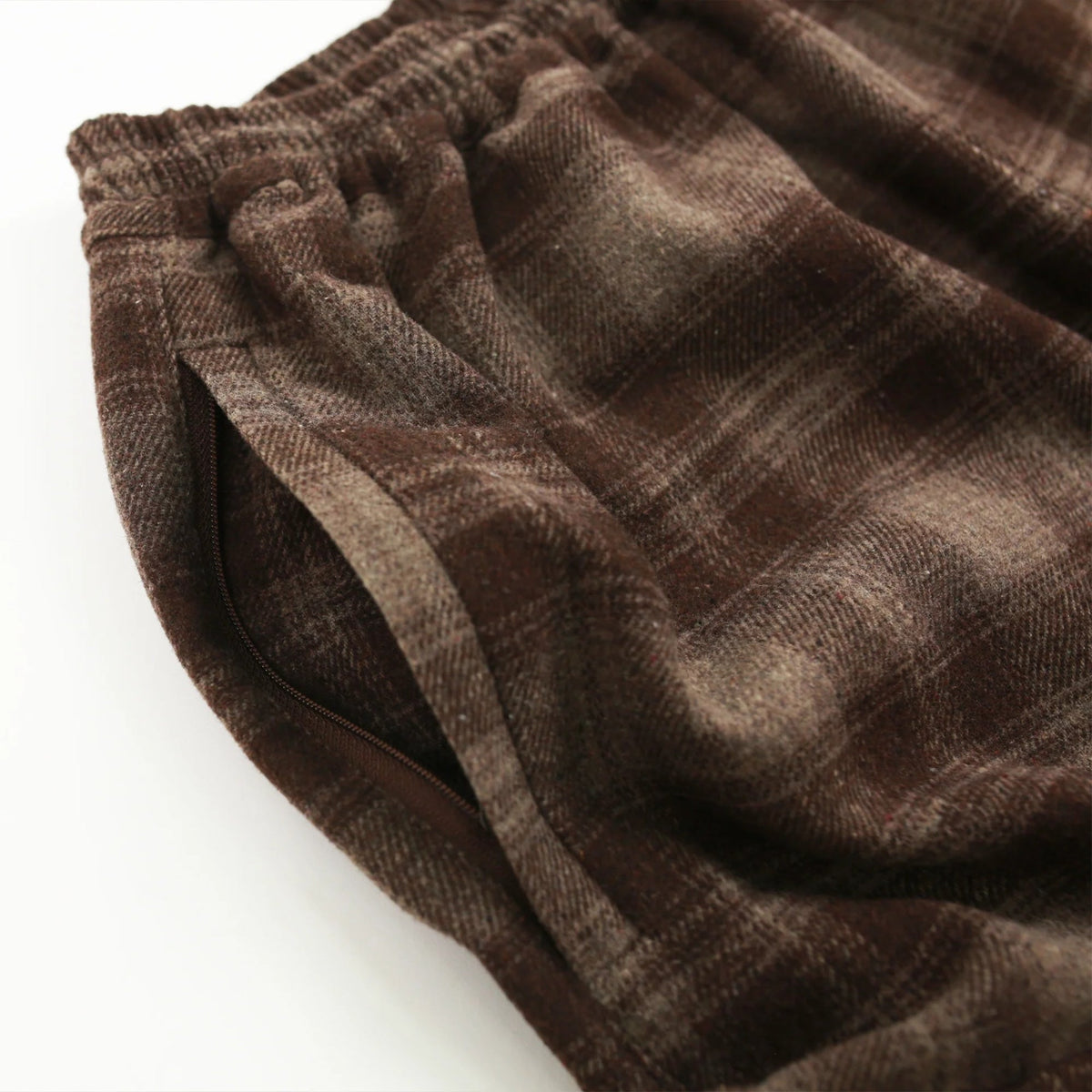 Shoreline Plaid Shorts, Black / Grey