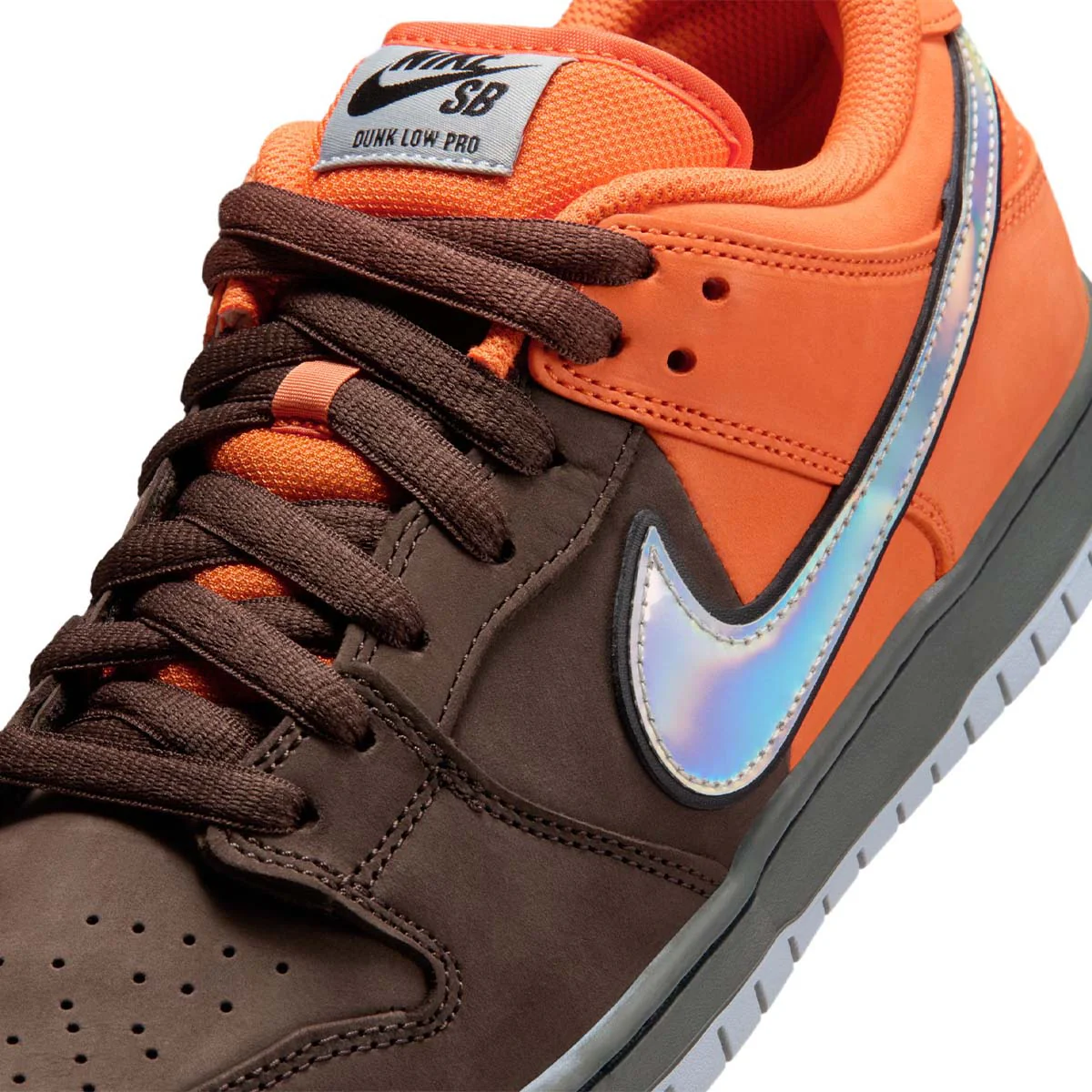 SB Dunk Low Pro "Muni Fast Pass"