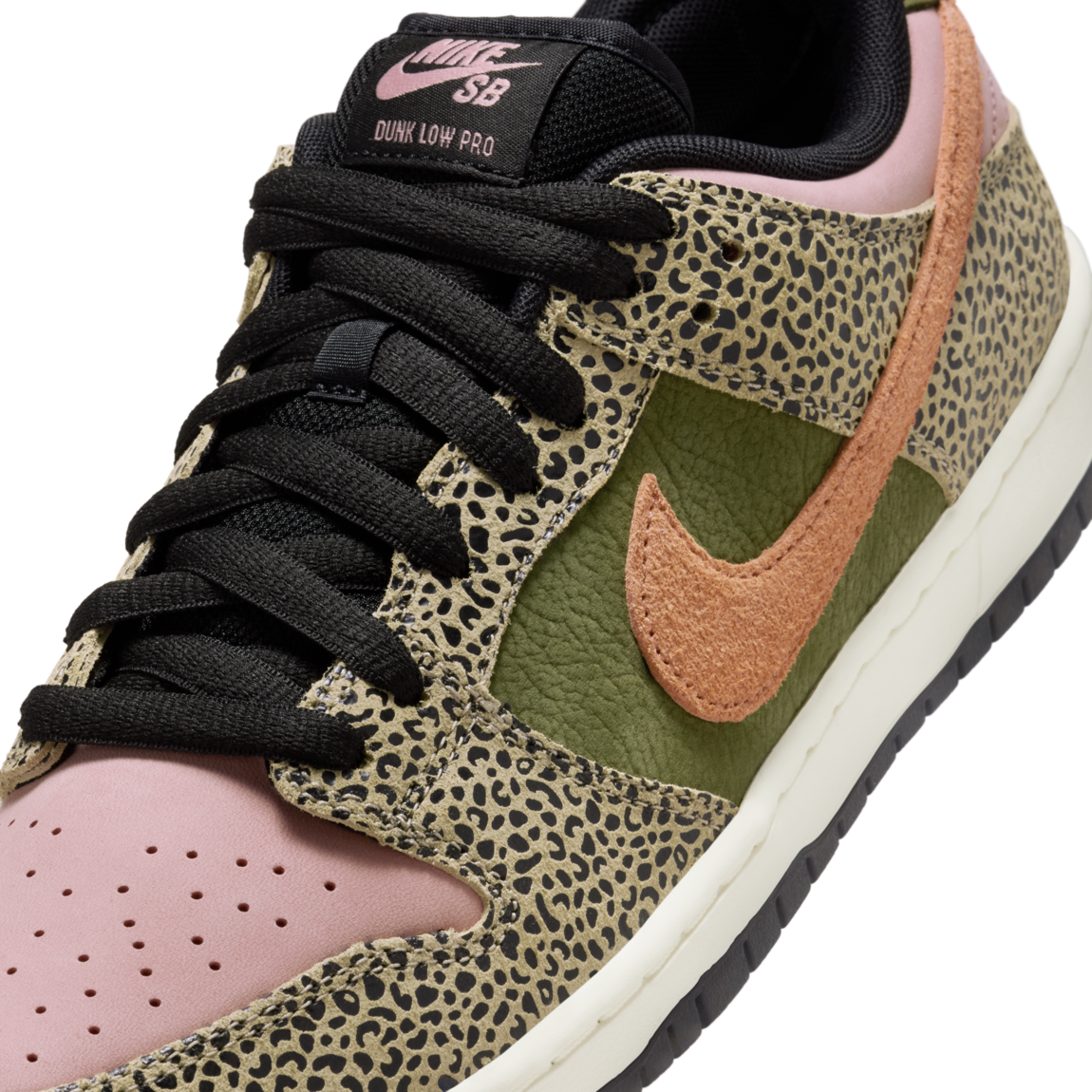 Nike SB Dunk Low Pro x Arts-Rec Skateshop, Rust Pink / Rough Green