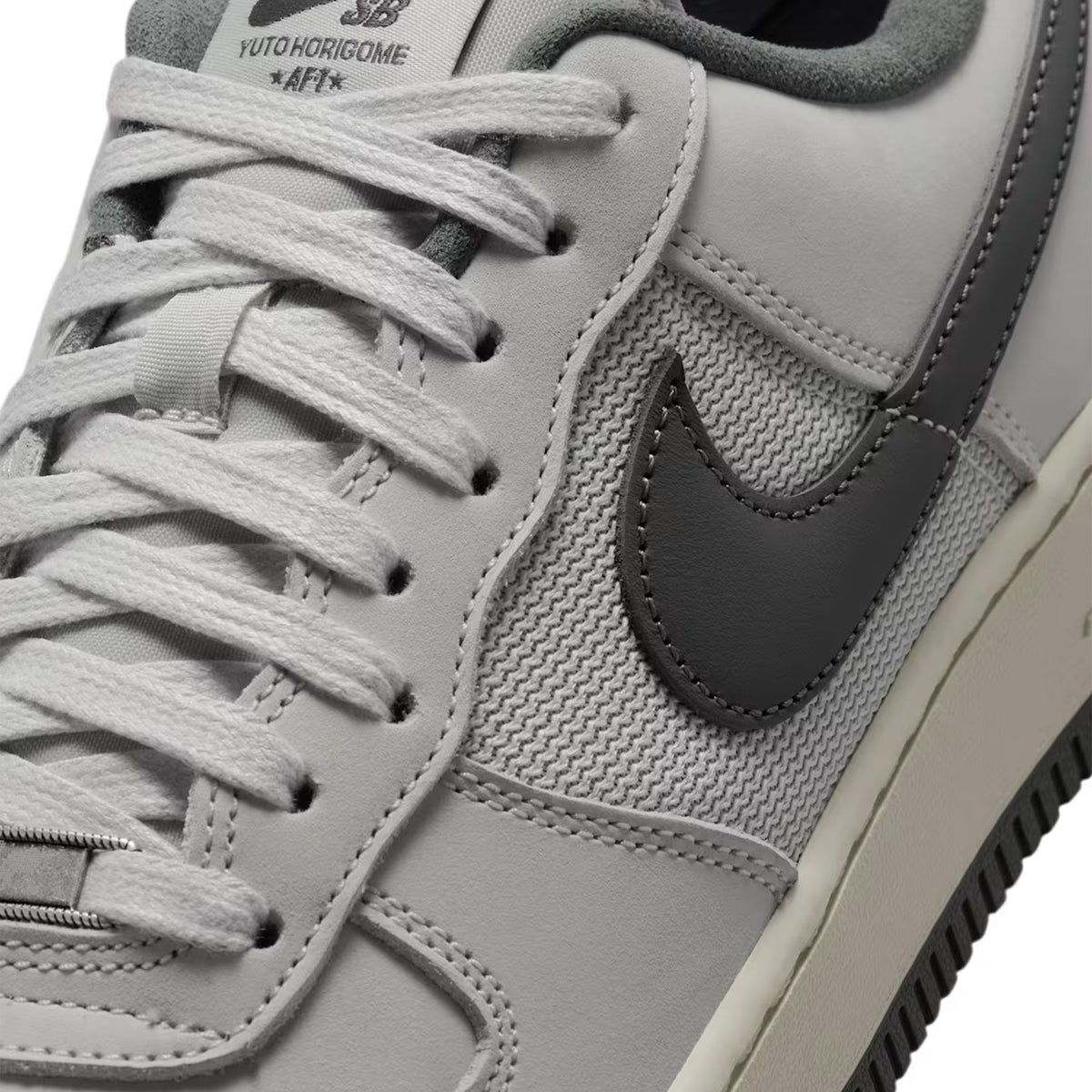 Air Force 1 Yuto, Light Bone / Iron Grey