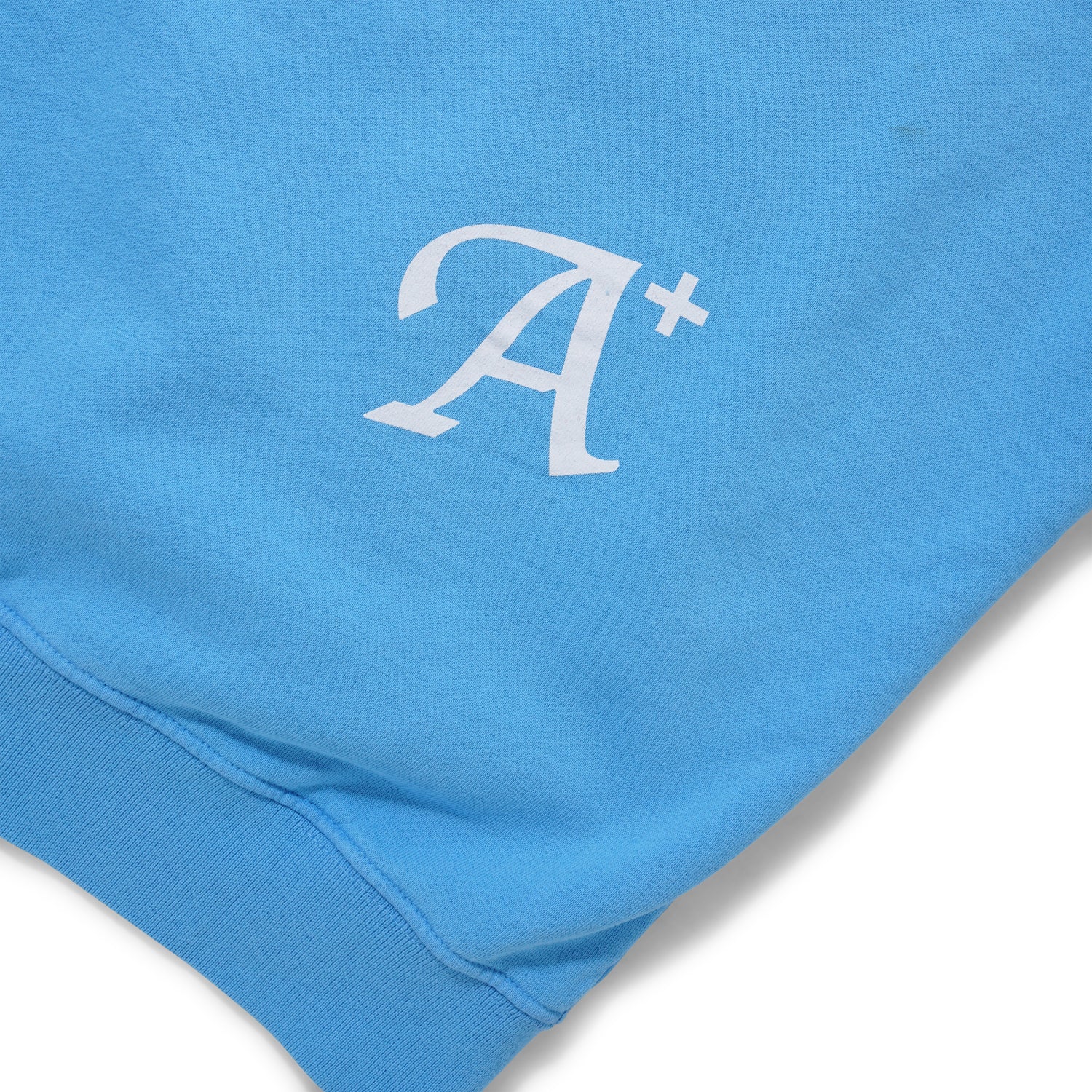 Daisy Crewneck, Carolina Blue